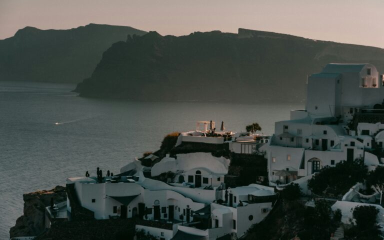 Santorini, Greece: The Ultimate Travel Guide to Explore Paradise on Earth